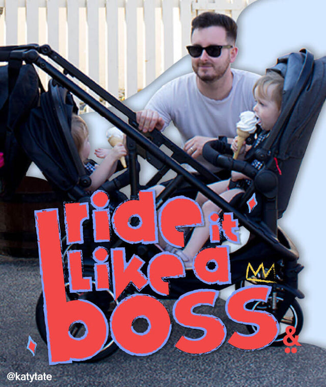 Parents looking at 2 toddlers in an inline® pram - voyager™ buggy - like a boss - @katytate - philandteds.com