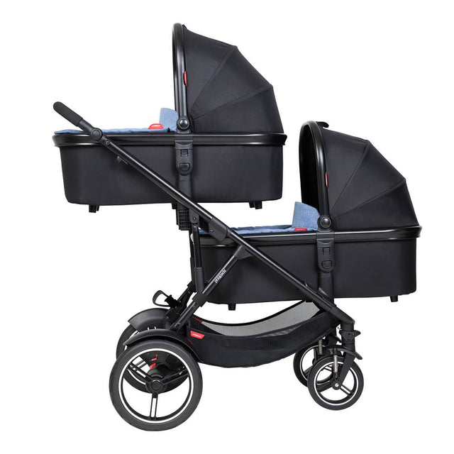 phil&teds snug carrycot in top and bottom position on the voyager buggy side view_charcoal