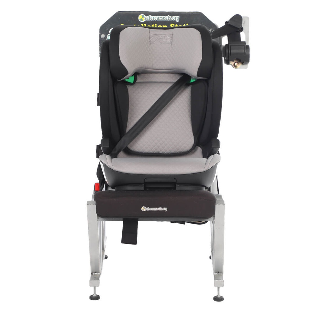 haven i-size booster seat front view installed