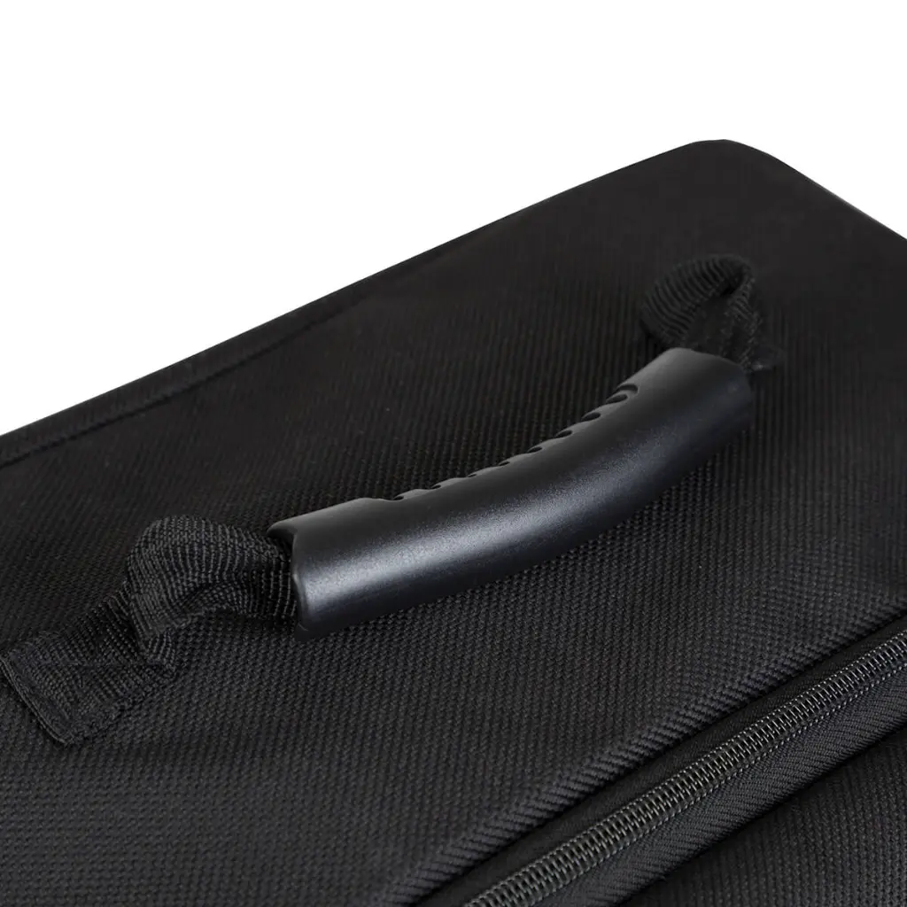 MOUNTAIN_BUGGY_TRAVEL BAG_handle_close up_1200x1200px.webp