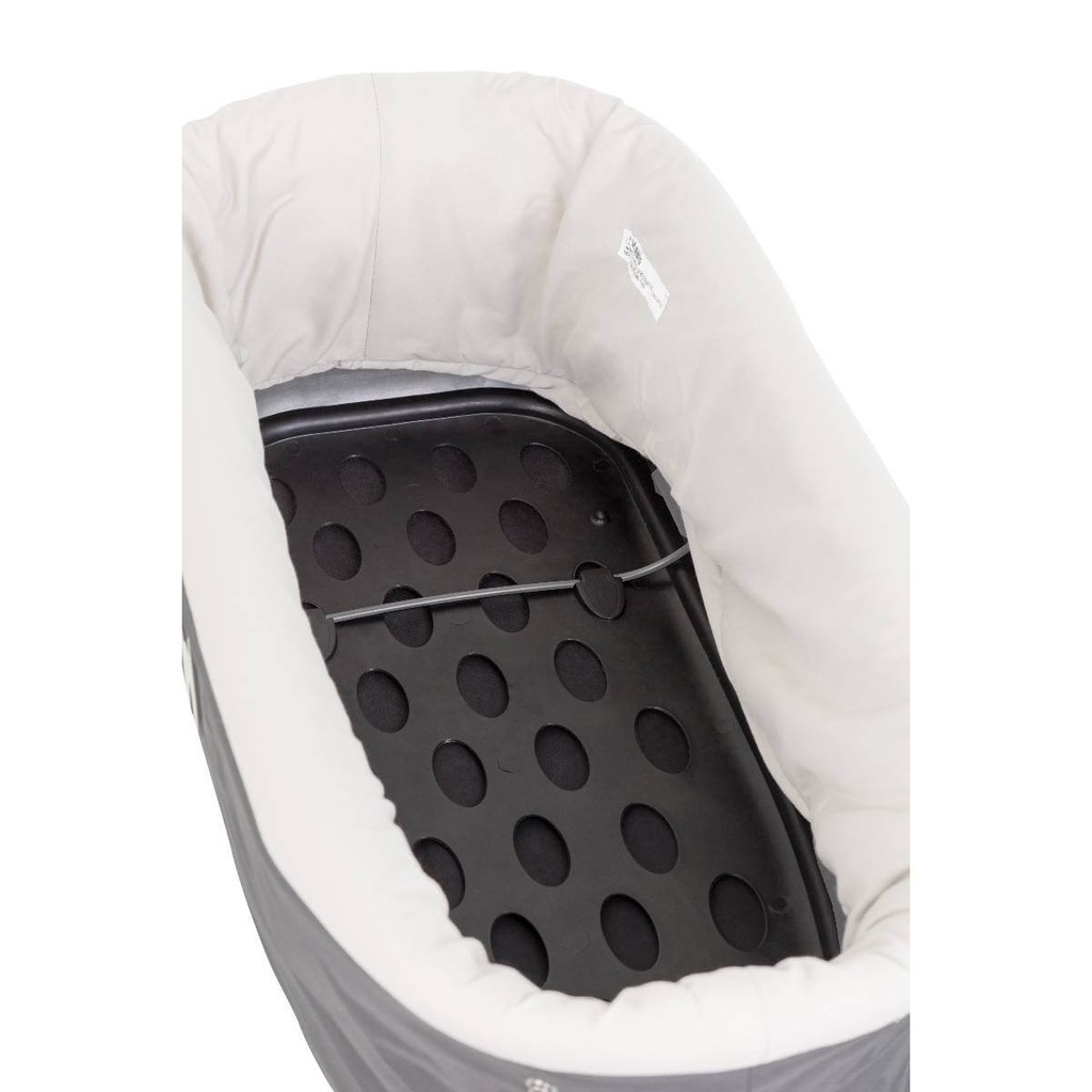 MOUNTAIN_BUGGY_CARRYCOTPLUS_closeup_nomattress_1
